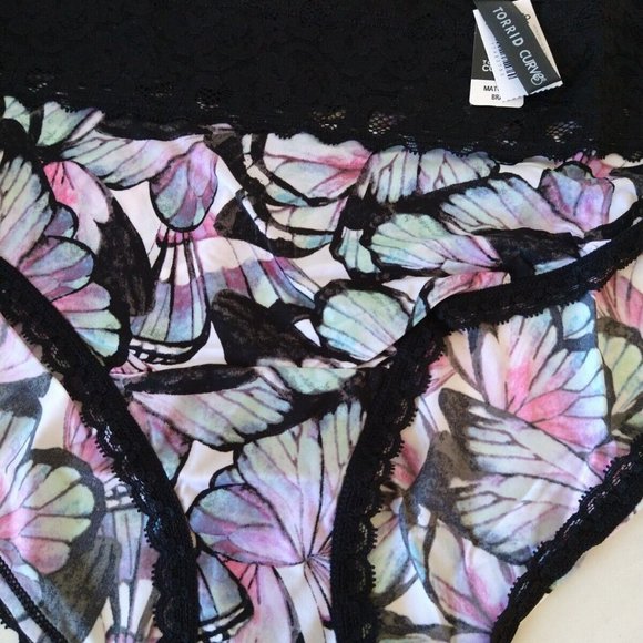 Torrid 2X Hipster Style Butterfly Panties - Picture 2 of 4